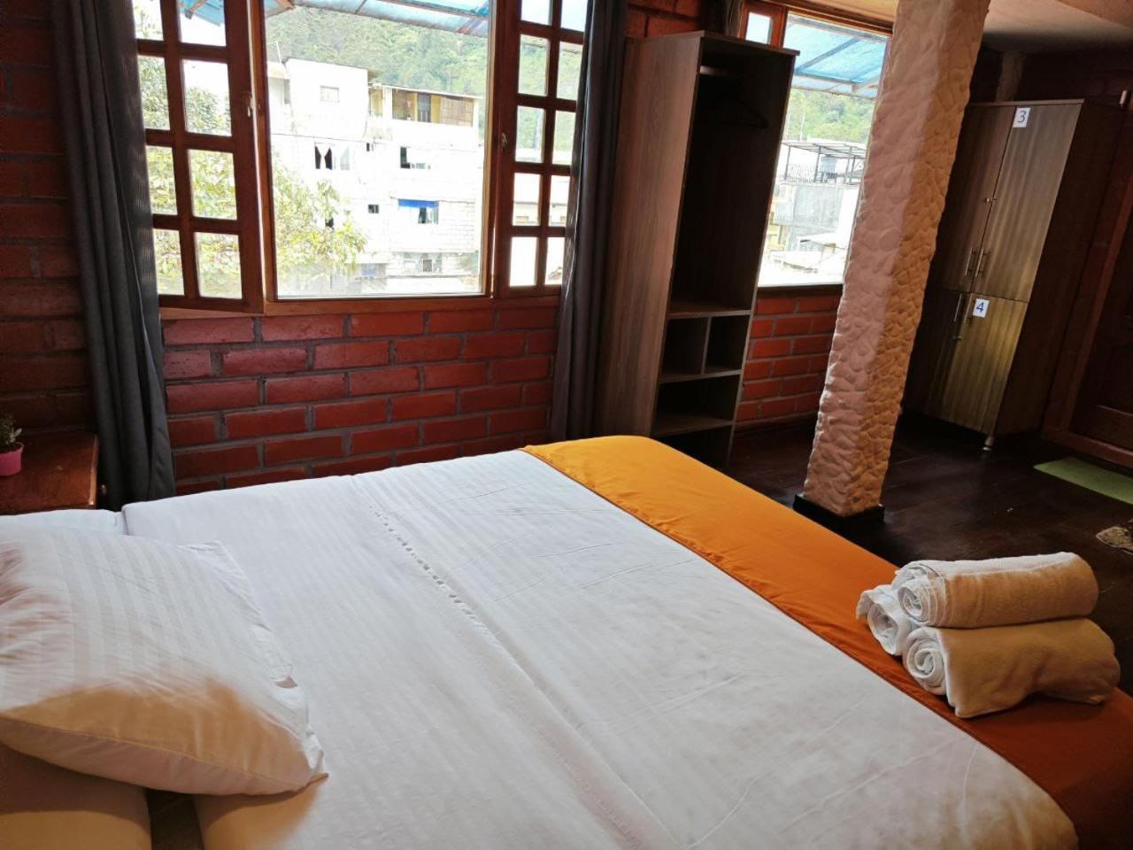 Garden House Hostal Banos  Ngoại thất bức ảnh