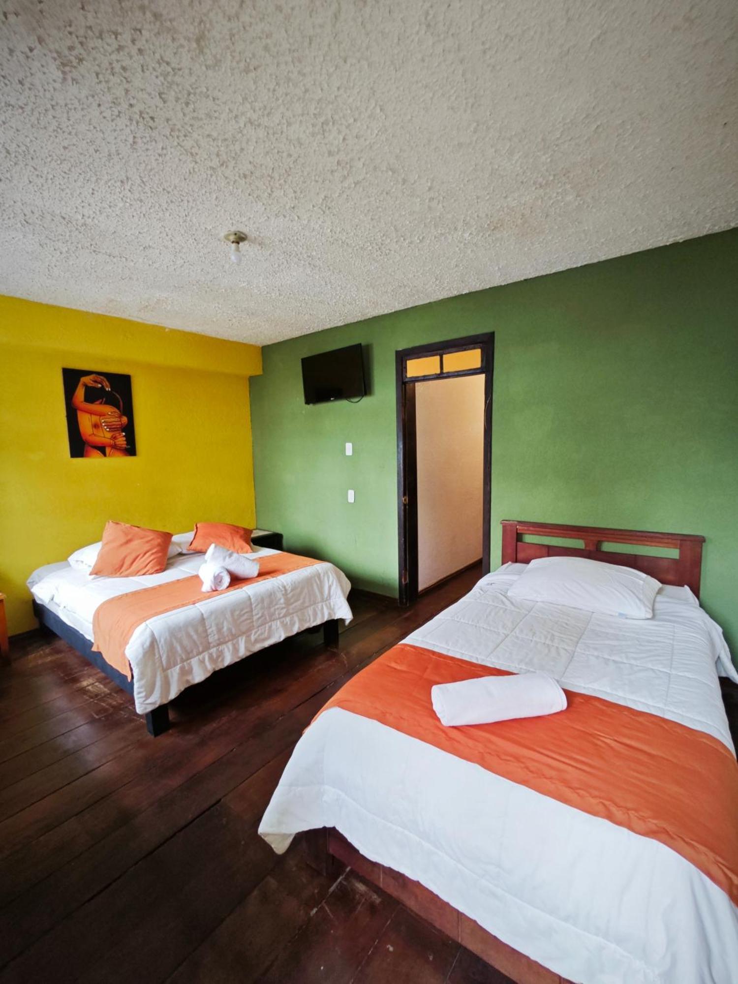Garden House Hostal Banos  Ngoại thất bức ảnh