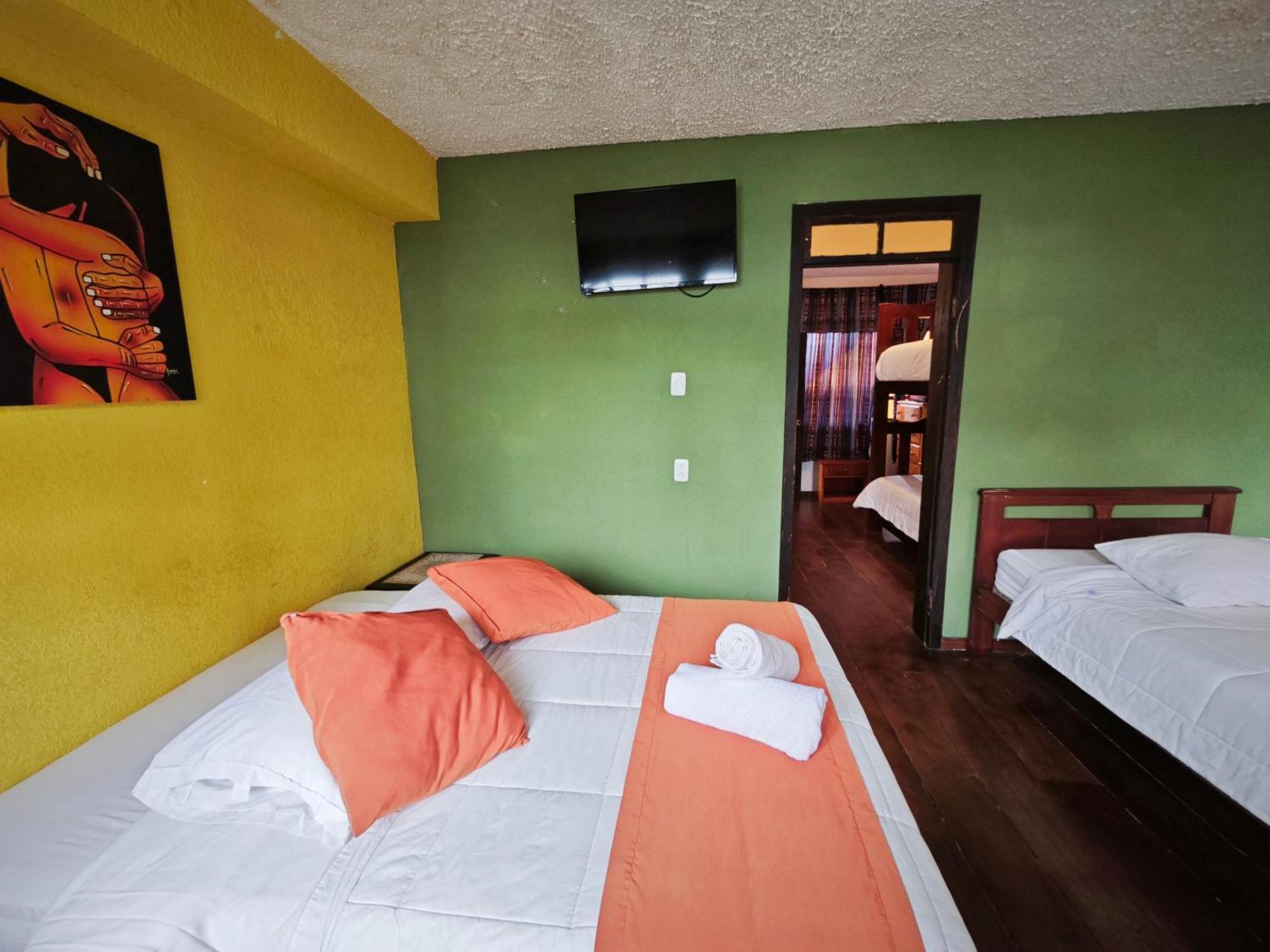 Garden House Hostal Banos  Ngoại thất bức ảnh