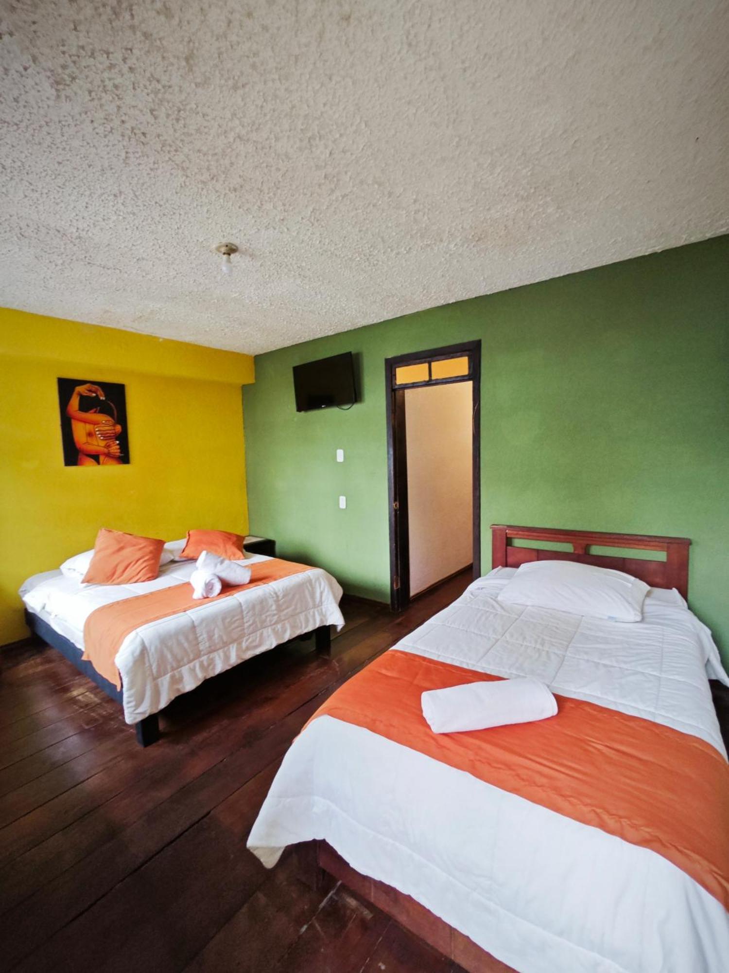 Garden House Hostal Banos  Ngoại thất bức ảnh