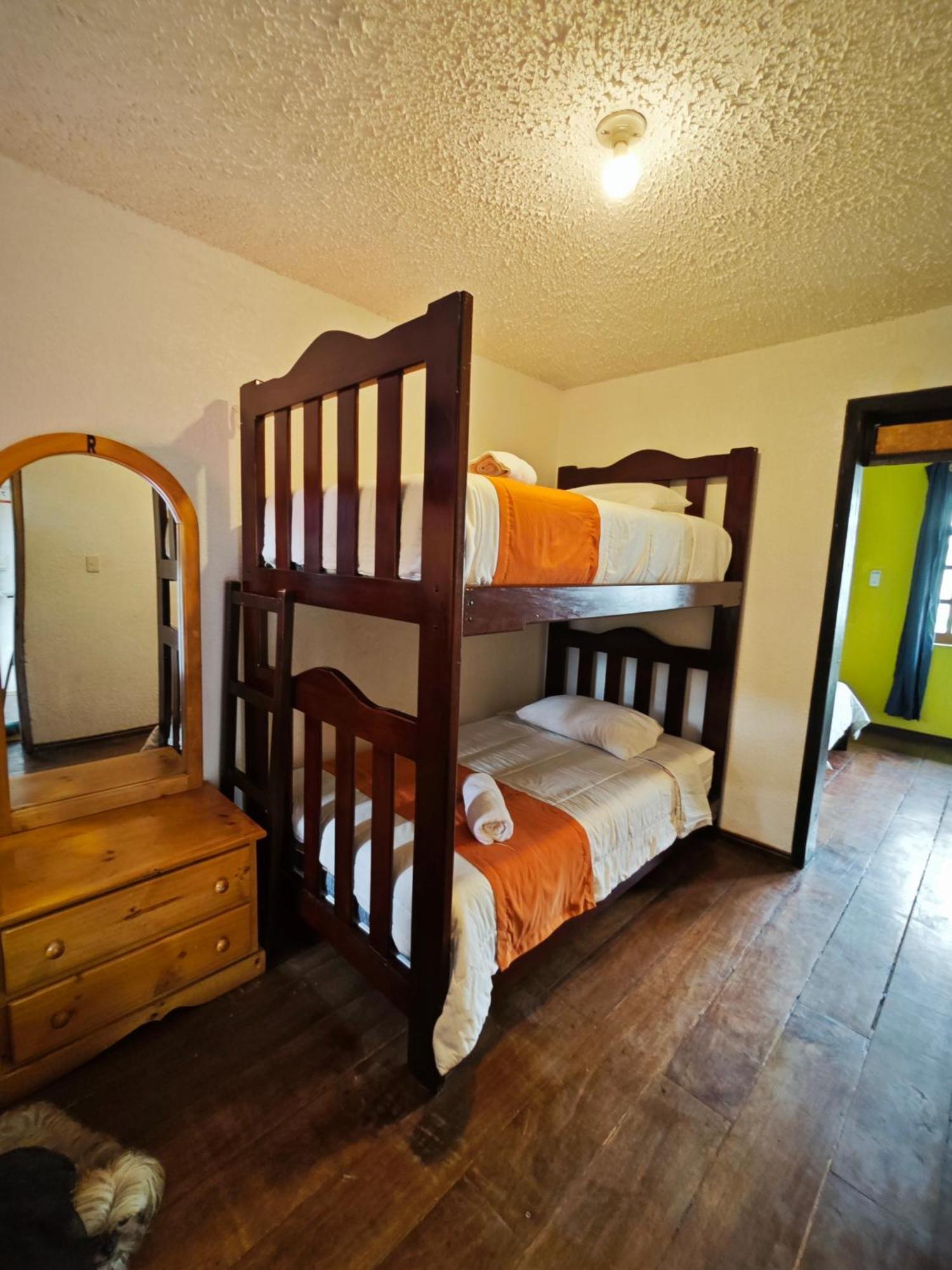 Garden House Hostal Banos  Ngoại thất bức ảnh