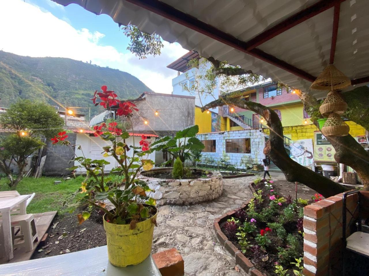 Garden House Hostal Banos  Ngoại thất bức ảnh