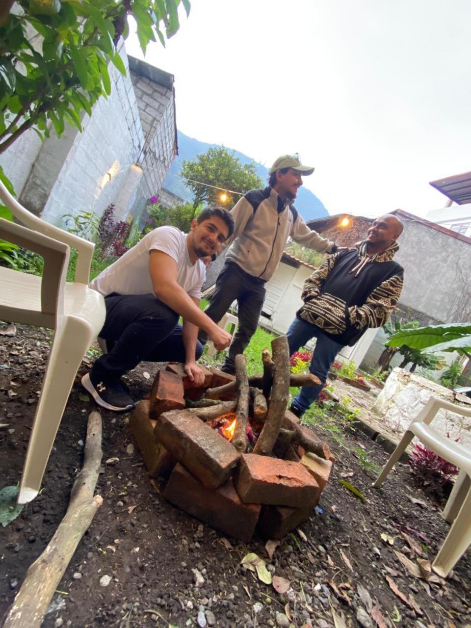 Garden House Hostal Banos  Ngoại thất bức ảnh