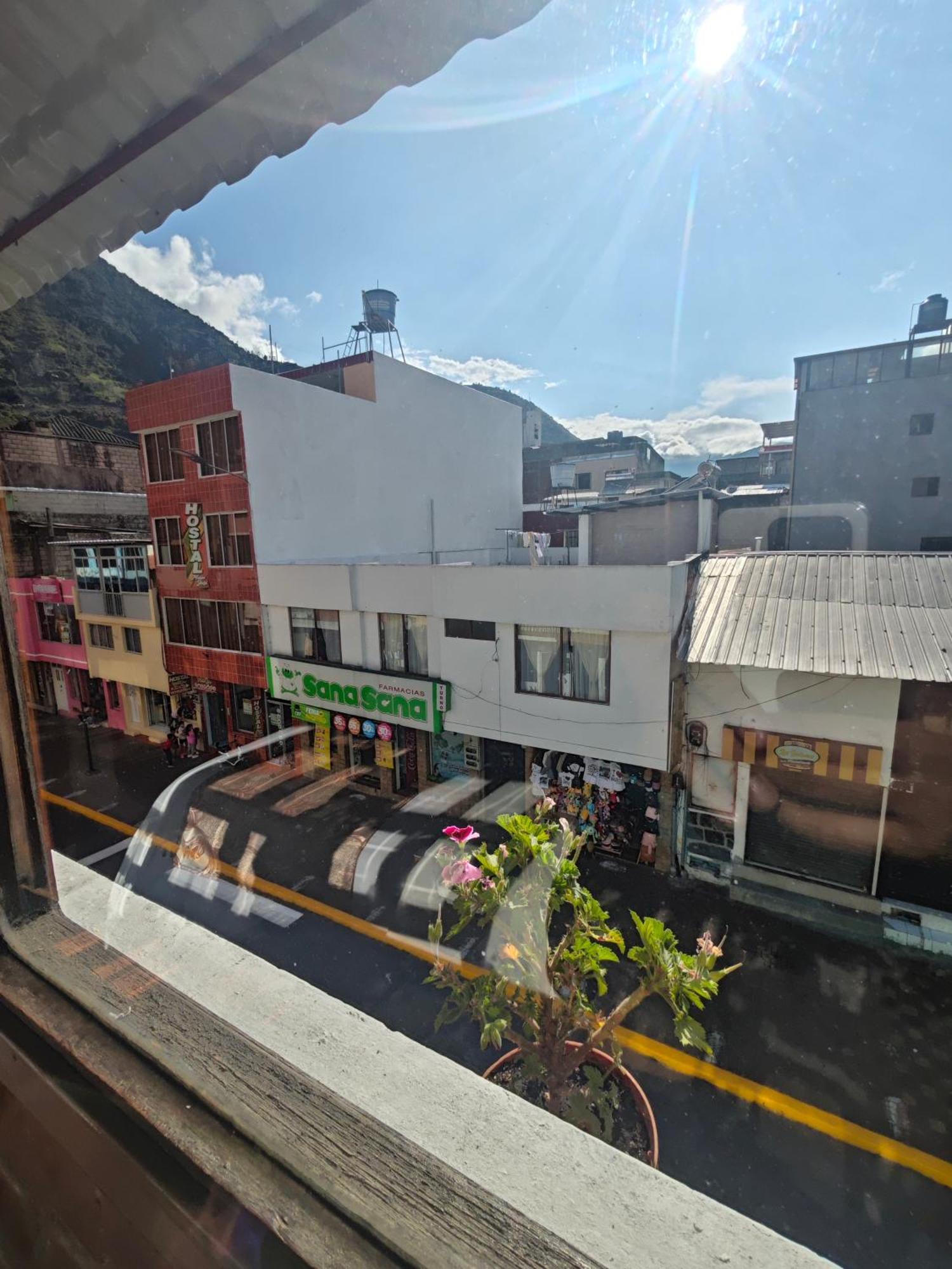 Garden House Hostal Banos  Ngoại thất bức ảnh
